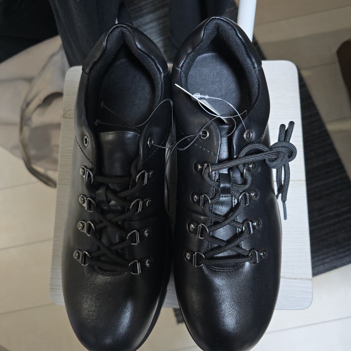 ジ-ユ-(GU)のチャンキ-ソ-ルトレッキングシュ-ズ+E、色-09ブラック、サイズ-27cm 拍卖