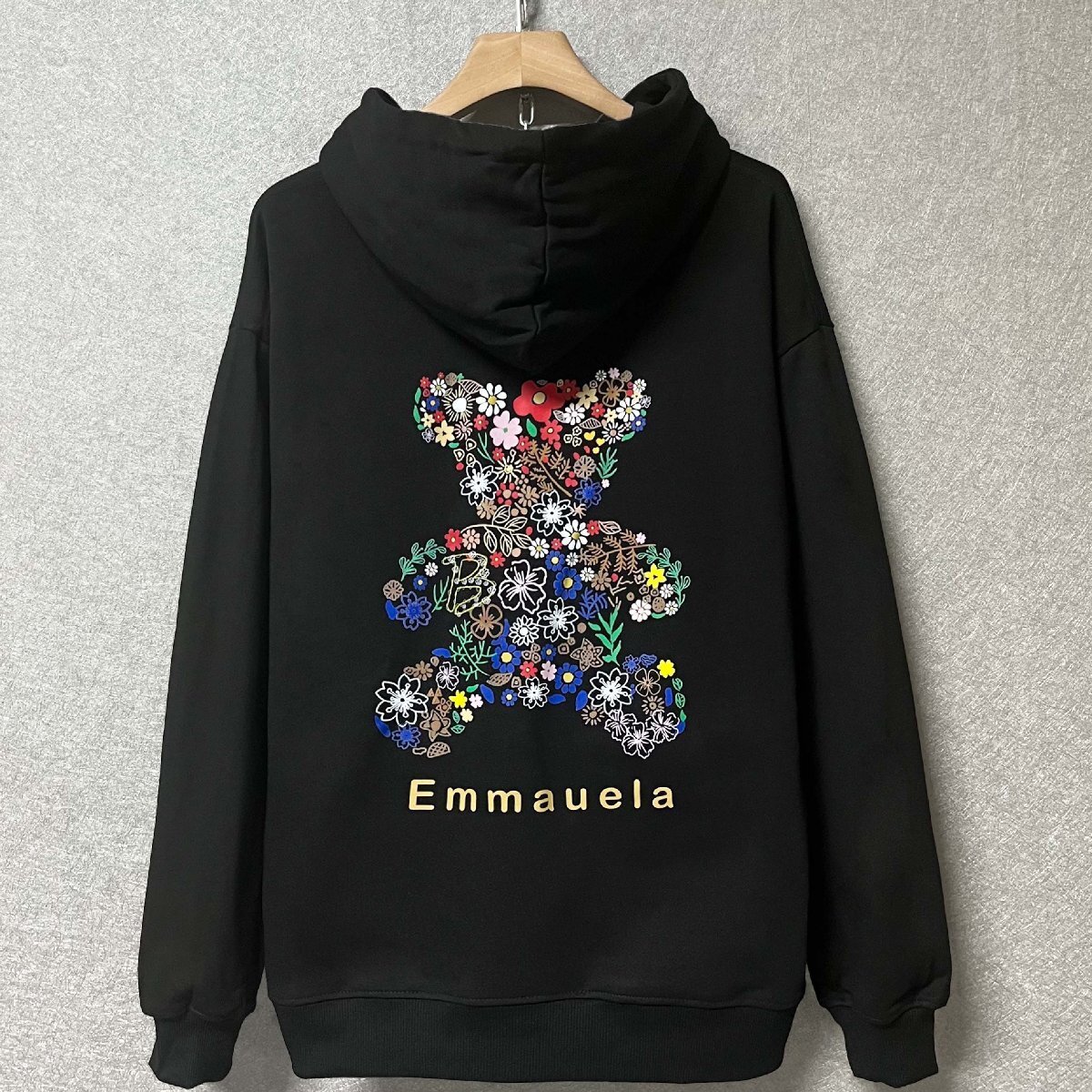 絶賛・パーカー 定価4万◆Emmauela・イタリア・ミラノ発◆綿100% ソフト 保温 クマ柄 花柄 可愛い 遊び心 トップス 長袖 日常 XL/50拍卖
