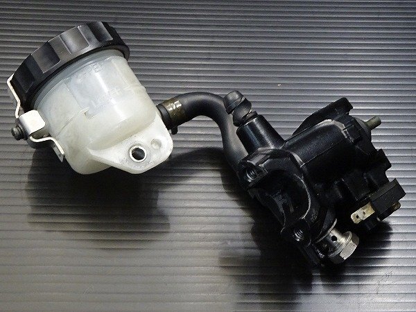XB9S ライトニング 2005年式 WX12 フロントブレーキマスターシリンダー Buell ビューエル パーツ BU-P-050拍卖