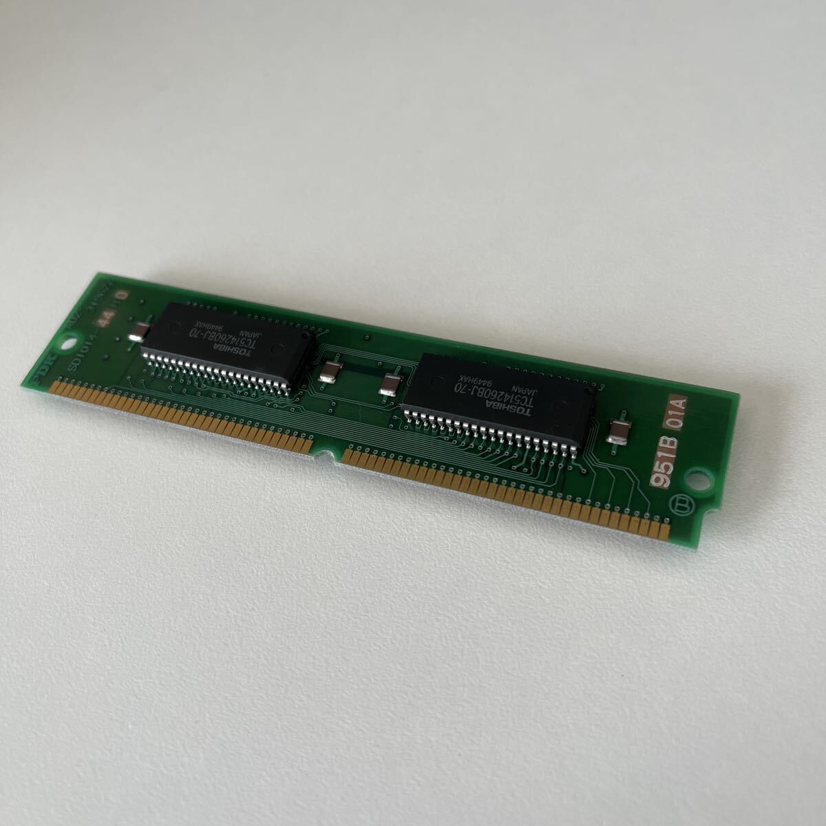 FM TOWNS用メモリ 動作確認済 2MB 増設メモリ② SIMM 1枚 FMTOWNS FMタウンズ ※MA/MX以前の機種にのみ対応拍卖