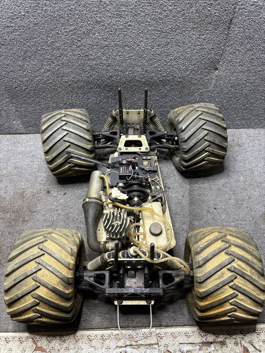 No 570 ラジコン KYOSHO 21エンジン 4WD オフローダー カークラッシャー USA-1ニトロクラッシャー ????ジャンク品拍卖