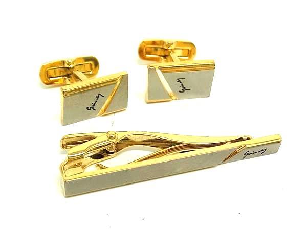 ■美品■ GIVENCHY ジバンシィ ヴィンテージ ネクタイピン タイクリップ カフスボタン カフリンクス 2点セット ゴールド系 DK5185拍卖