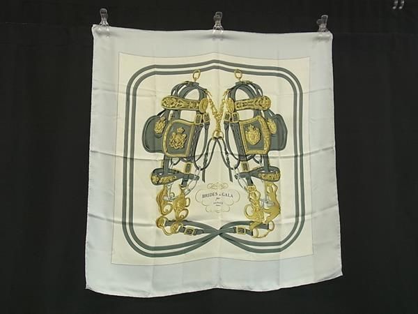 1円 ■美品■ HERMES エルメス BRIDES de GALA【式典用馬勒】カレ90 シルク100% 大判 スカーフ ストール ライトブルー系 FU6989拍卖