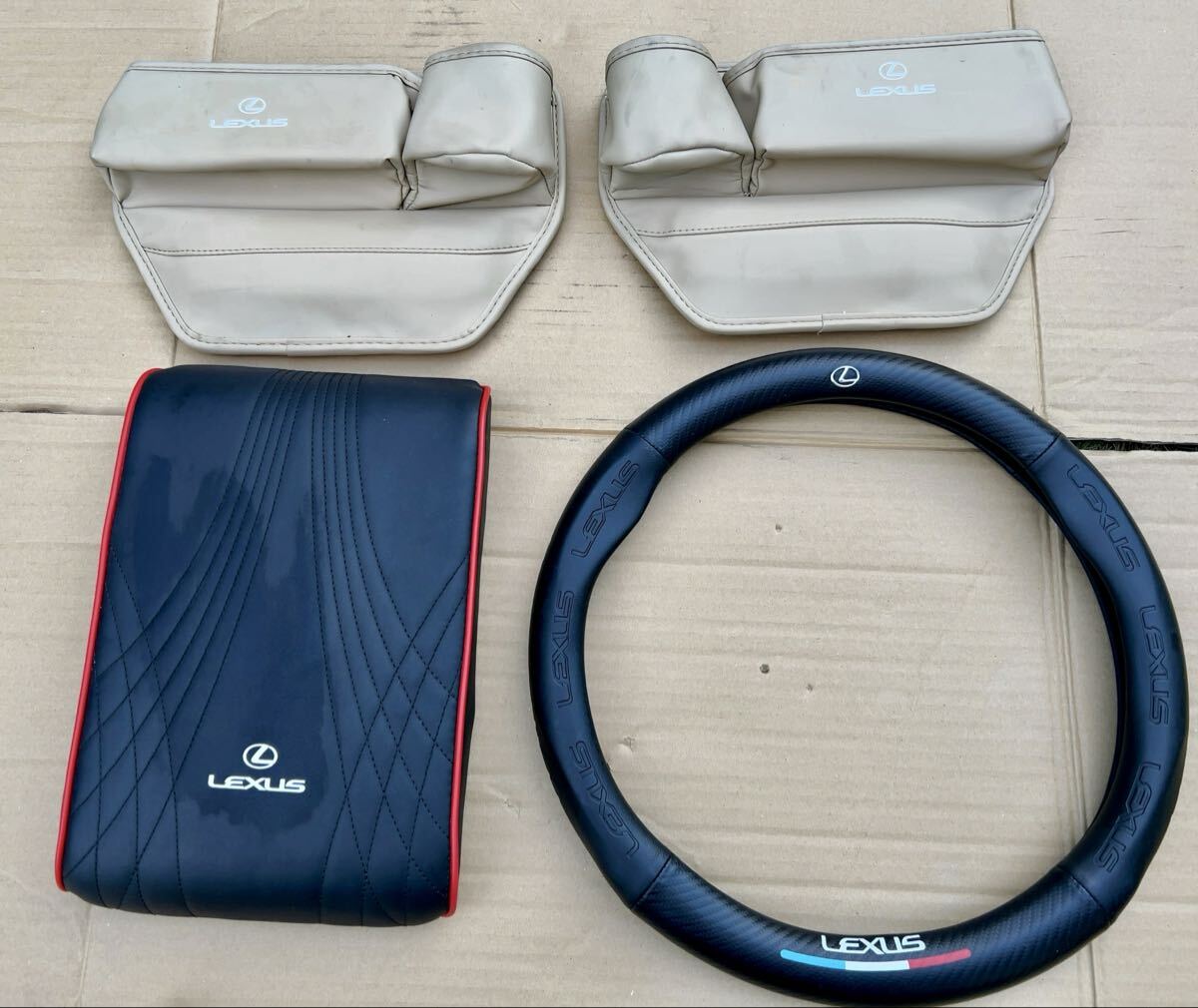 レスサス ステアリングカバー アームレストカバー 小物入れ GS LEXUS GRS191 GS350 拍卖