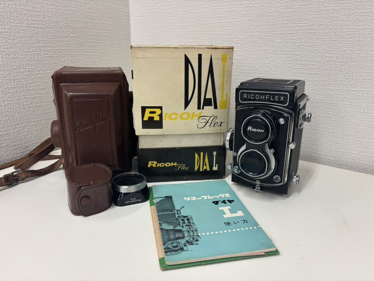 E028-X15C-18 RICOHFLEX リコーフレックス 二眼レフ VIEWER 1:3.2 f=8cm RIKENON 1:3.5 f=8cm 現状品①拍卖