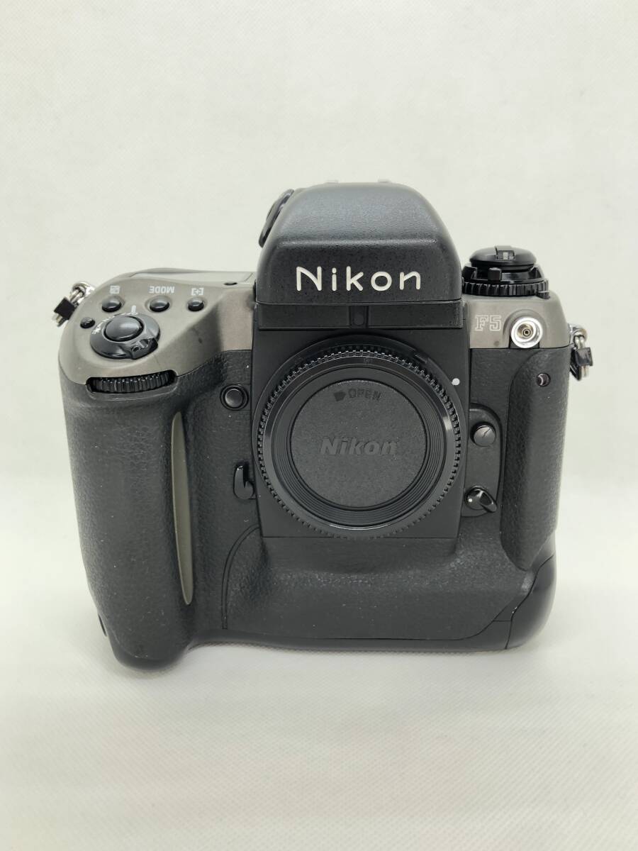 【中古】NIKON/ニコン F5 50周年記念モデル MF-28データパック付き拍卖