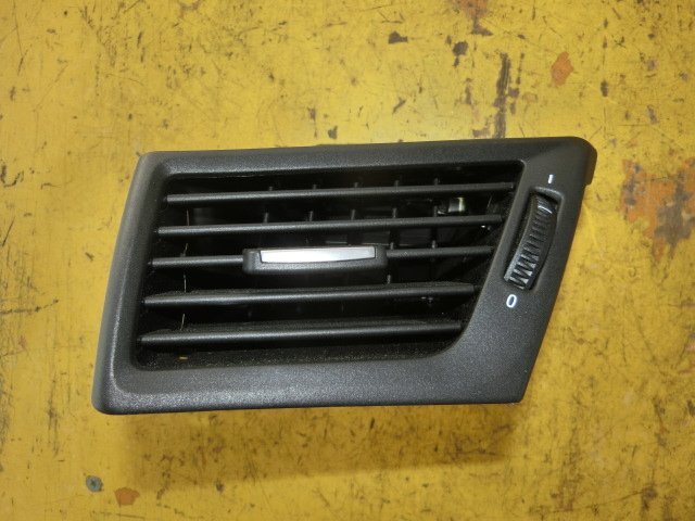 ★BMW X1 吹き出し口 左 平成24年 DBA-VM20 エアコン E84 9.9万km 即決あり拍卖