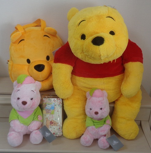 未使用新品☆TDR プーさん特大ぬいぐるみ、2wayバッグ、桜餅ベレーぬいぐるみMとS、長財布 ☆100円スタート 送料無料拍卖