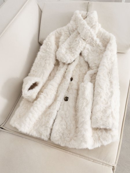 ボアジャケット スカーフ付き もこもこ 保温 可愛い ブルゾン レディース アウター ミドル丈 日常 秋冬 ベージュ フリーサイズ xfz13拍卖