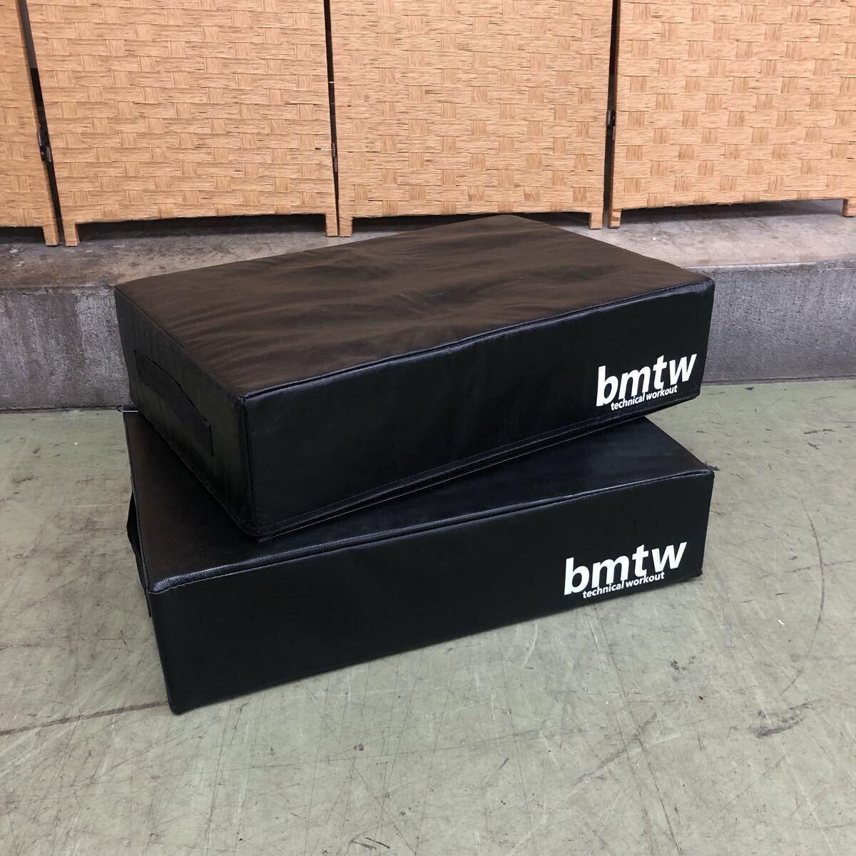 $【売り切り】BODYMAKER ボディメーカー bmtw technical workout ダンベルミット 2個セット トレーニング拍卖