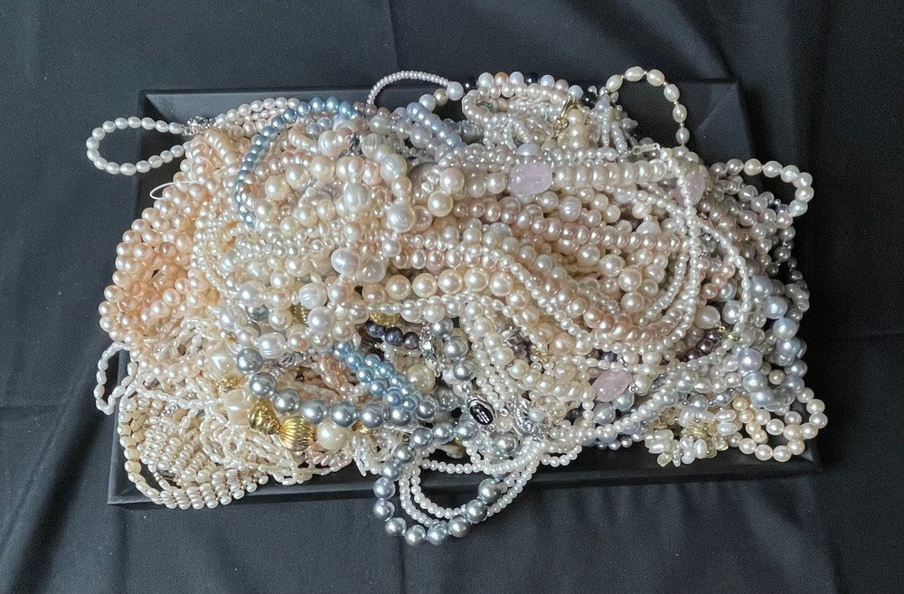 【6PA245】1円スタート 淡水パール 約2㎏ 大量まとめ ネックレスなど SV925含む 留め具 アクセサリー ホワイト ファッション 現状品拍卖