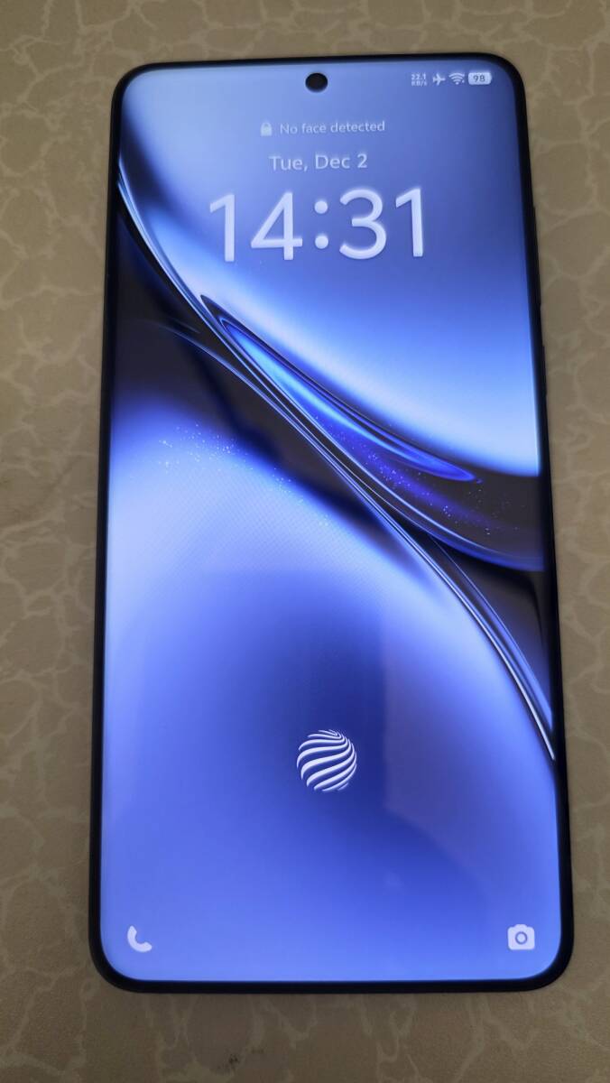 【中古】Vivo X200 Ultra(1TB)+ PGYTECH撮影キット + ZEISS 2.35×望遠 + バッテリーグリップ + ケース類 + 充電器拍卖