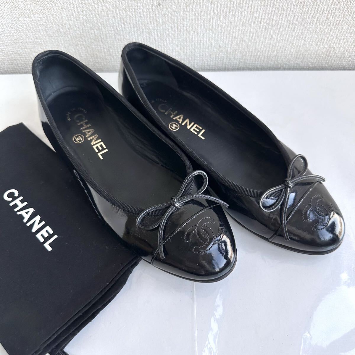 CHANEL シャネル 定番 ココマーク リボン 刺繍ロゴ入り バレリーナ フラットシューズ パンプス ミュール 黒 レーディス 靴 36 極美品拍卖