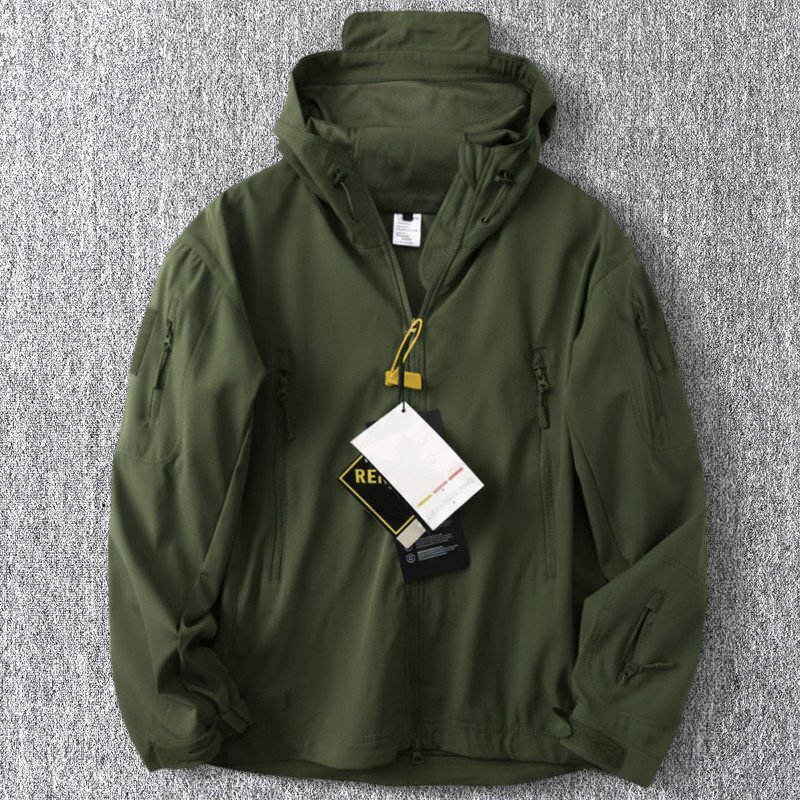新品 国内未販売 ソフトシェルジャケット アウトドア 裏起毛 フード付き 防風 多ポケット マウンテンパーカ メンズジャケット 緑 T7026-L拍卖