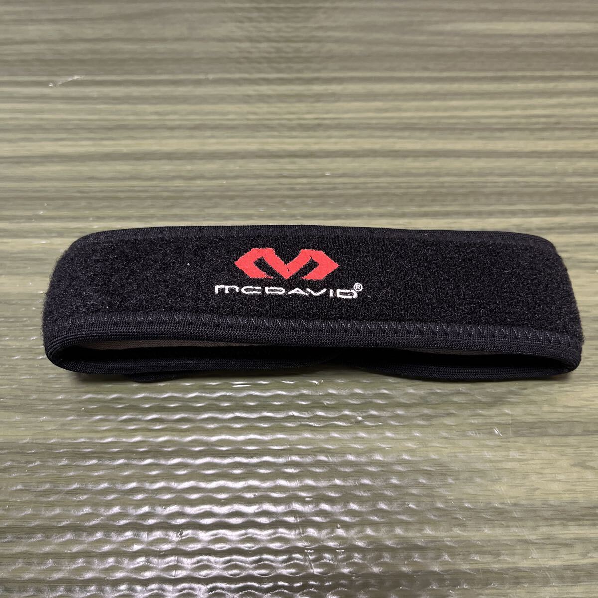 11-7マクダビッド(McDavid) ひざ 膝 サポーター ストラップ バンド タイプ 左右兼用 パッド 圧迫 スポーツ ランニング ジュニア拍卖
