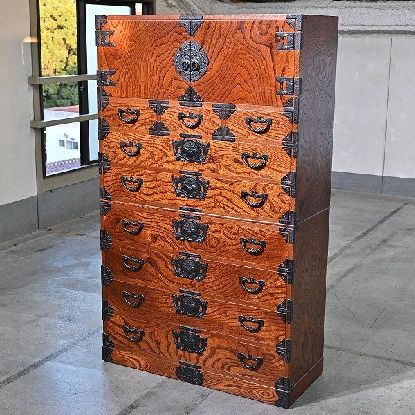 岩谷堂箪笥 整理たんす 欅材 南部鉄器金具 桐紋様 ケヤキ 洋服 収納 引出し 伝統 民芸 和タンス リビング 寝室 書斎 店舗 _ 松本 北海道拍卖