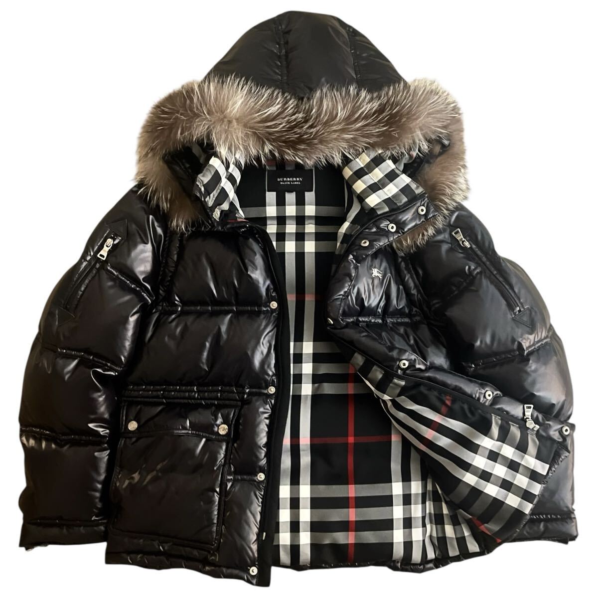 極美品 廃盤 Burberry Black Label バーバリーブラックレーベル シャイニー シルバーフォックス ファー 6way ダウンジャケット 刺繍 M拍卖