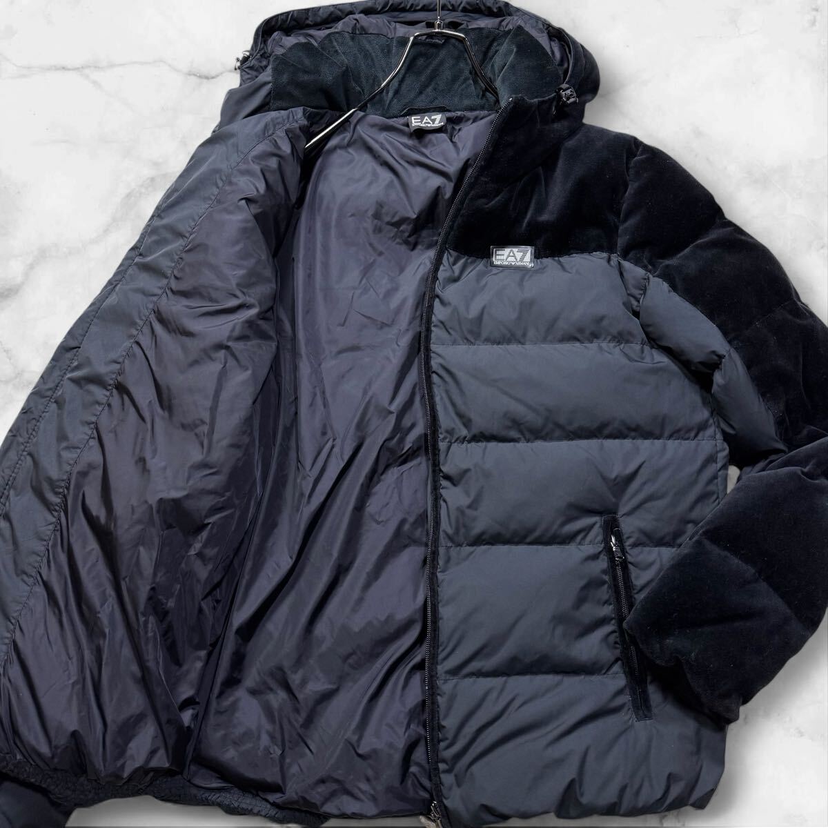 美品/Lサイズ■ エンポリオアルマーニ ベロア 切替 ダウンジャケット ブルゾン 胸ロゴ 肉厚 極暖 メンズ ブラック EA7 EMPORIO ARMANI 拍卖