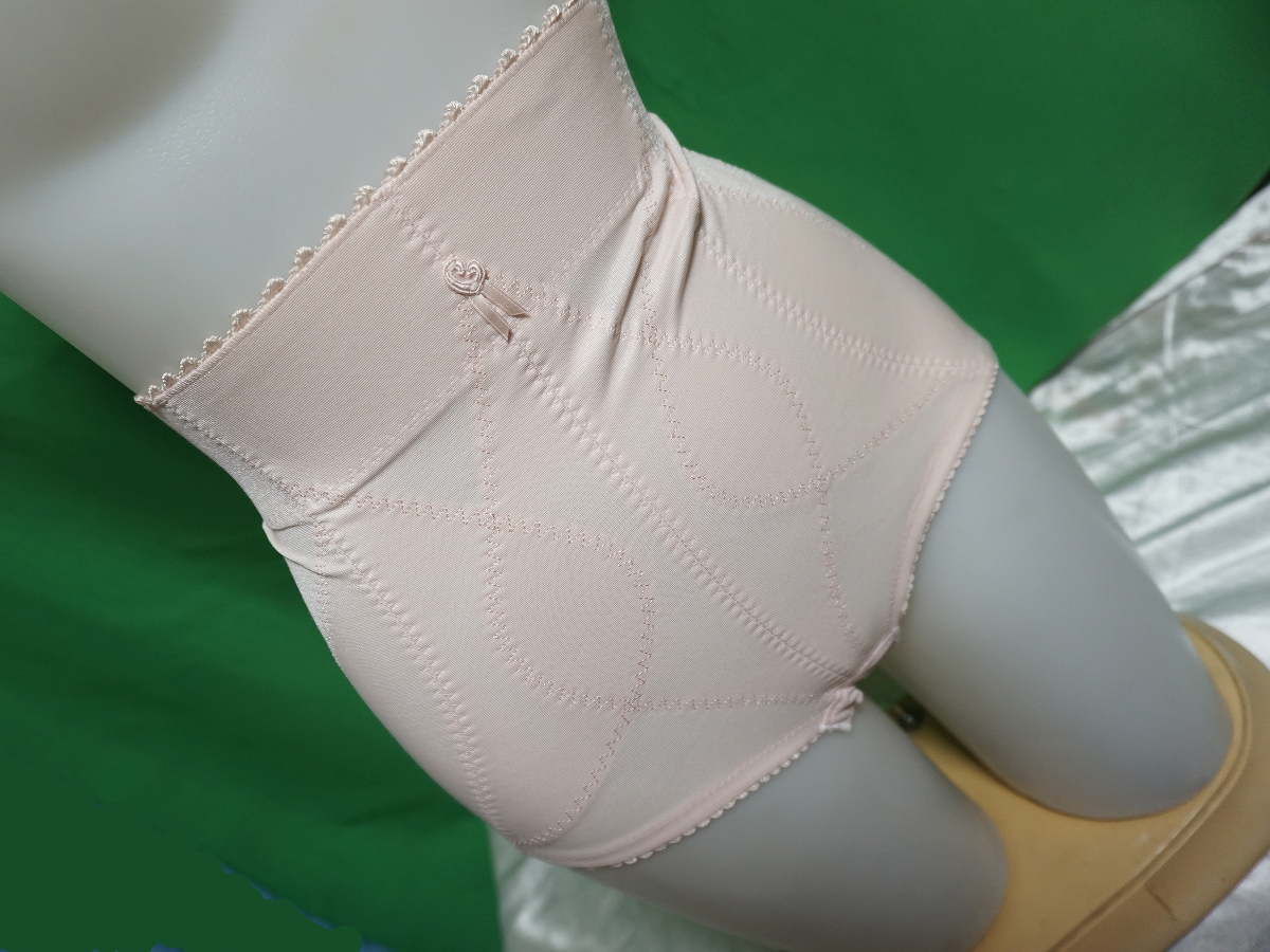 5927♪11月厳選☆シャルレ FE121 ガードル64日本製 ピンクベージュ拍卖