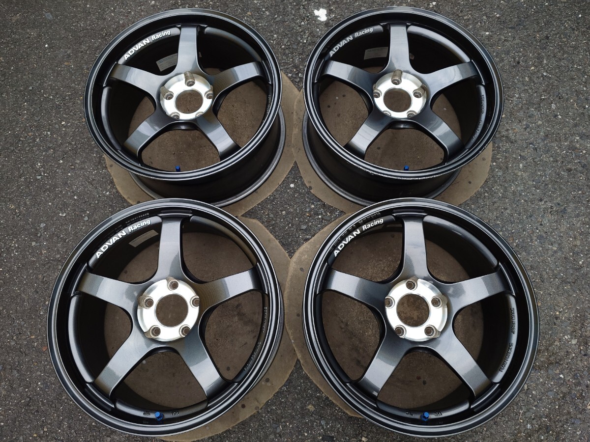 アドバン TCⅢ ダークガンメタリック 18インチ 8J+38 PCD114.3 5穴 4本拍卖