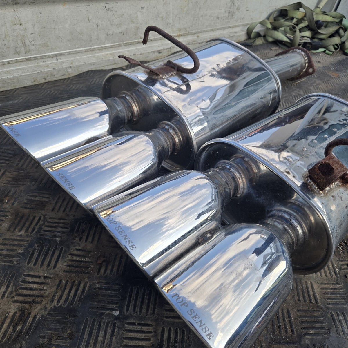 中古 リアピース マフラー トップセンス製 当時モノ 平成VIP 車種不明 20セルシオ? 現状 拍卖