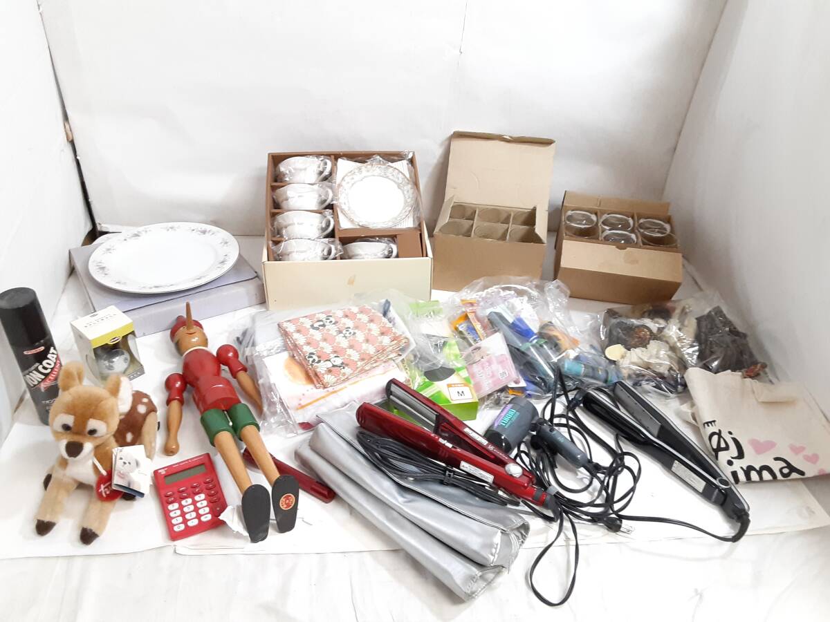 【未使用品~USED品】大皿 カップ&ソーサー グラス他 生活雑貨おまとめセット/ヘアアイロン/ドライヤー/ヘアアクセサリー/12-RSC50拍卖