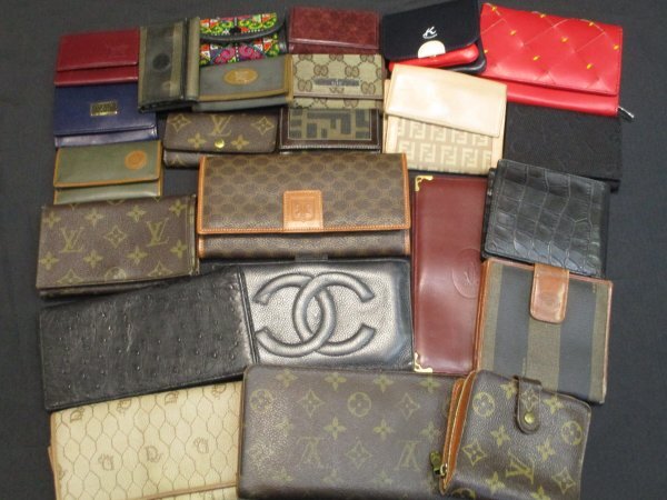 119 ブランド 財布 キーケース カードケース 等 まとめて /シャネル ヴィトン カルティエ Burberry グッチ FENDI オーストリッチ Dior 他拍卖