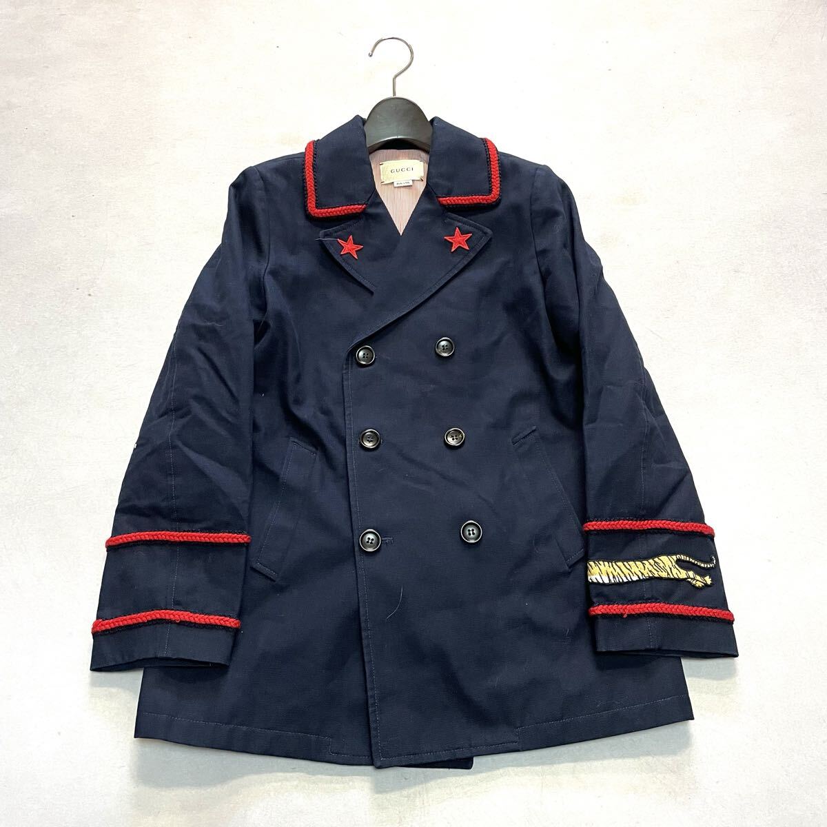 P ○ ラグジュアリーウェア 'イタリア製' GUCCI グッチタイガーワッペン ダブルブレスト テーラードジャケット ピーコート 12 アウター NVY拍卖
