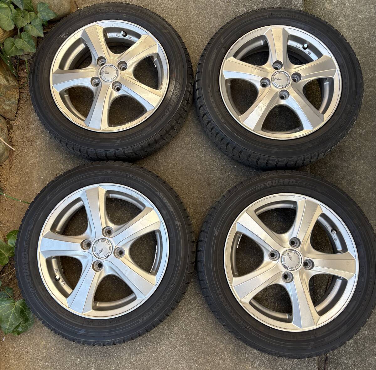 145 80 R12 スタッドレスタイヤ 2018年製 4本拍卖