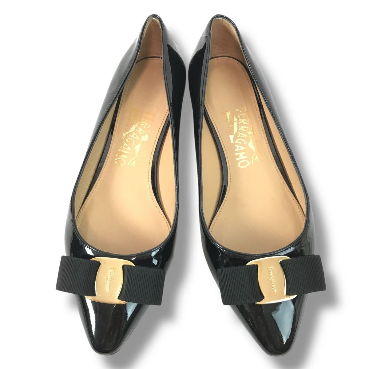 ★ Salvatore Ferragamo サルヴァトーレフェラガモ エナメル パンプス ヴァラリボン フラットシューズ ブラック 6 イタリア製 正規品拍卖