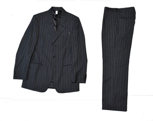 163★圧巻★美品★GIANNI VERSACE★ヴェルサーチ★メタルのメデューサモチーフ付き高級感あるグレー幅広ストライプの華美なスーツ46ML48W82拍卖