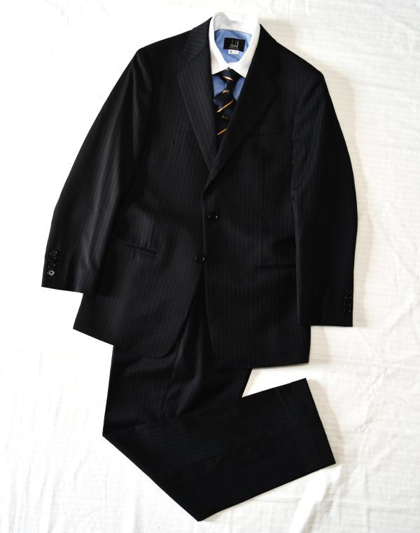 133★アルマーニ★ARMANI COLLEZIONI★黒系ストライプ★スタイル良く見えビジネスマンに圧倒的な人気で満足感あるシングルスーツ46/M拍卖