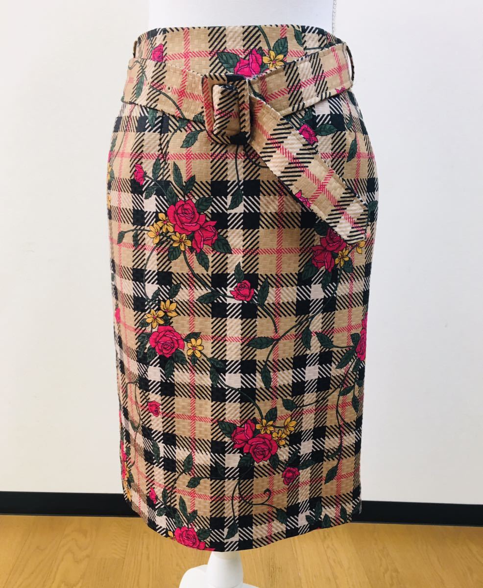 ※美品 and couture アンドクチュール 花柄 タイトスカート サイズ36拍卖