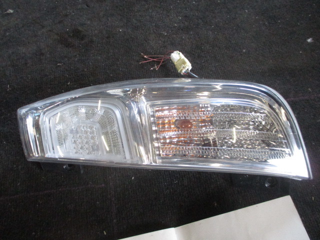 ★36G5211 B21A デイズルークス 純正右側テールランプ 運転席側 修理やストック等に拍卖