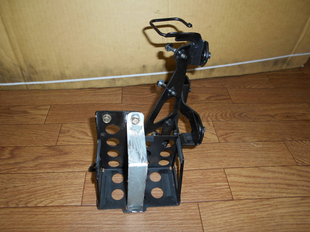 ズーマー50 AF58 ZOOMER 純正バッテリーボックス ステー ② 売切り拍卖