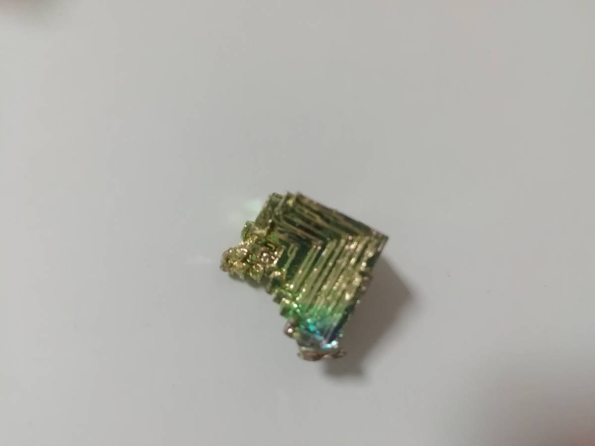 ビスマス 結晶 クリスタル 蒼鉛 元素 標本 金属拍卖