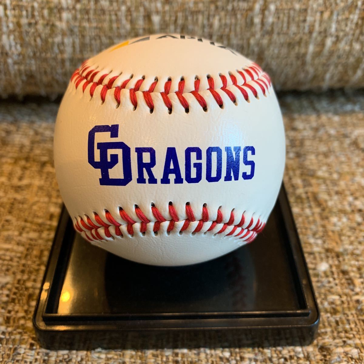 レア!新品未使用 中日ドラゴンズ 直筆 サインボール用  球団公式 投げ込み 投げ入れ サイン ボール拍卖