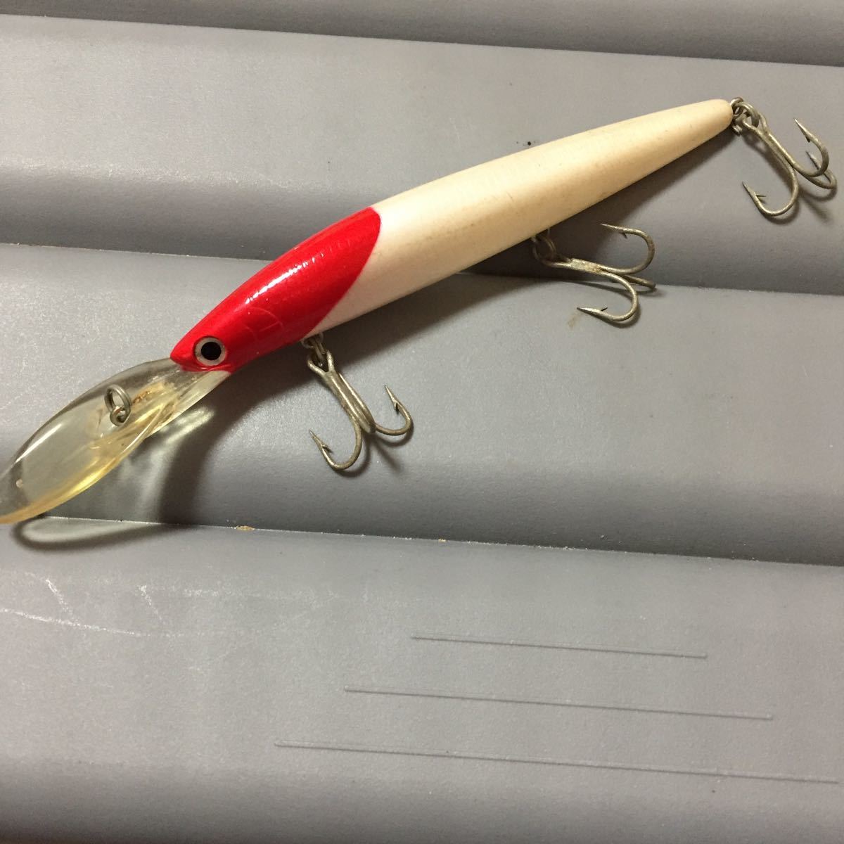 ダイワ ショアラインシャイナーD30 パールレッドヘッド 美品 即決拍卖