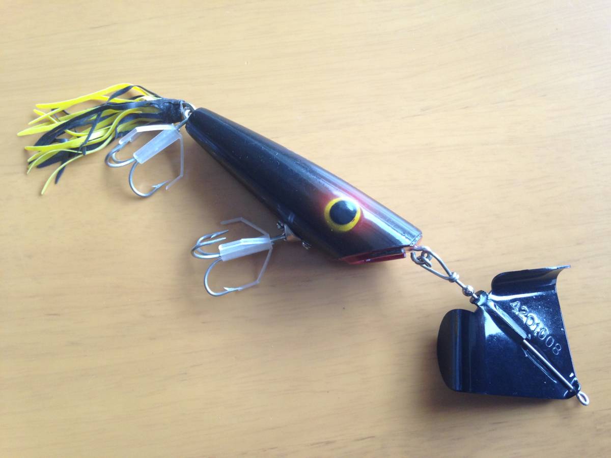 ★FRED ARBOGAST★ フレッドアーボガスト スパターバズ 5/8oz ブラック ウィードレスフック ※スカートに劣化あり #18-2154拍卖