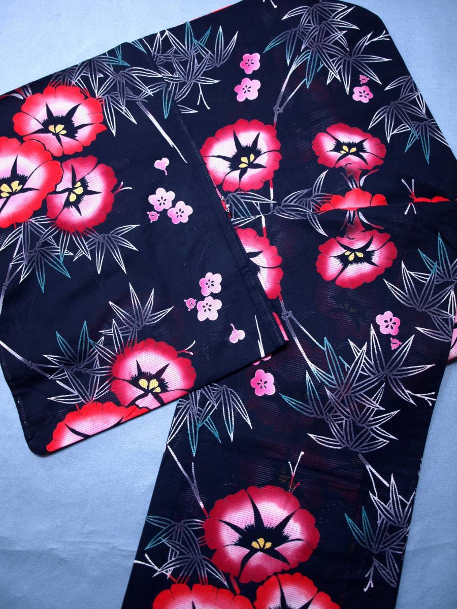 花とら★値下げしました★ ●リサイクル着物 浴衣 綿絽 黒地 朝顔 本格染め 注染 新品 仕立て上がり 超美品 大きめサイズ 拍卖