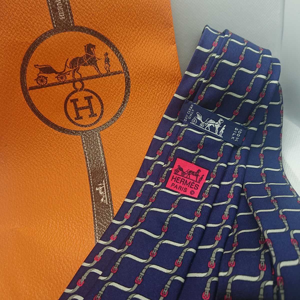 ☆正規品 HERMES エルメス 濃紺ベルト柄ネクタイ 美品拍卖