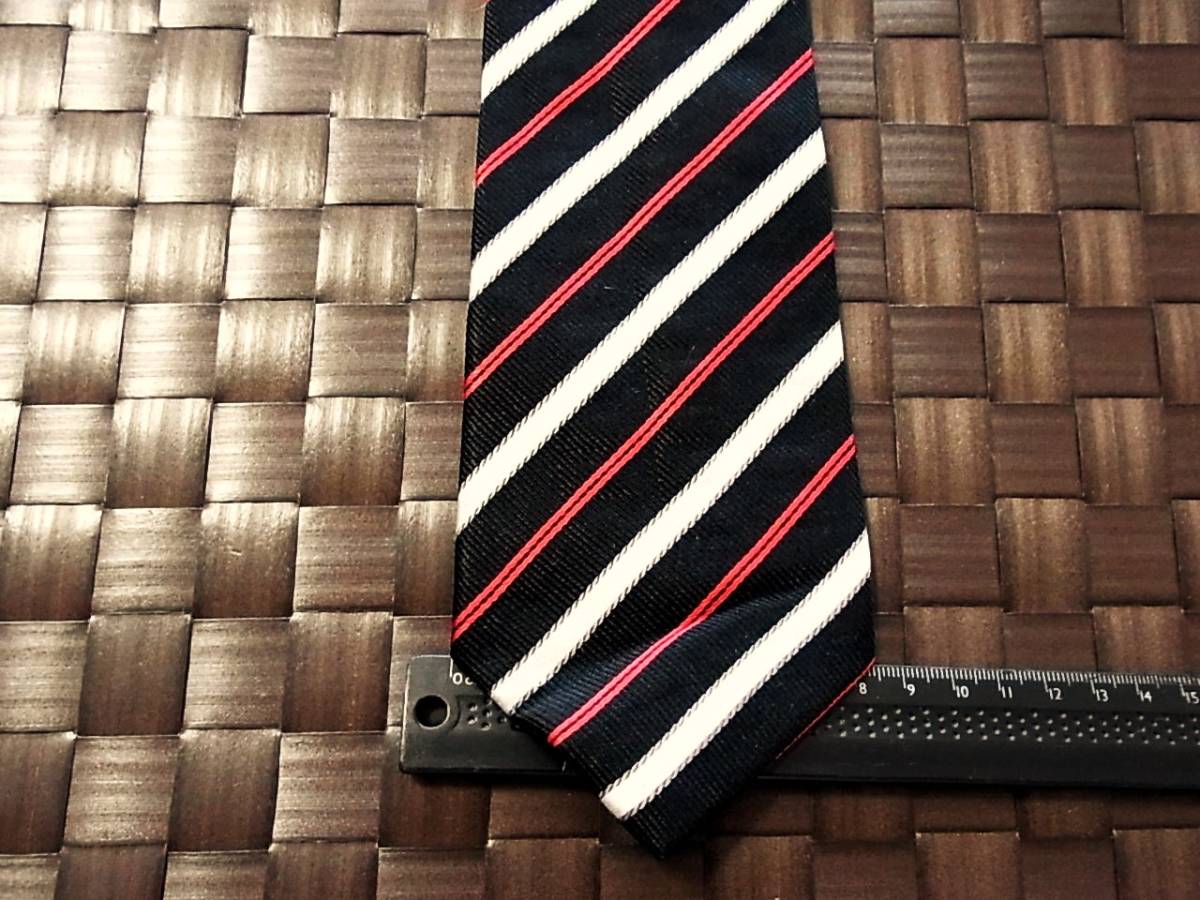 【特選】2000美品【人気の細ナロータイ】レミュー「LES MUES」ネクタイ・シルク100%拍卖