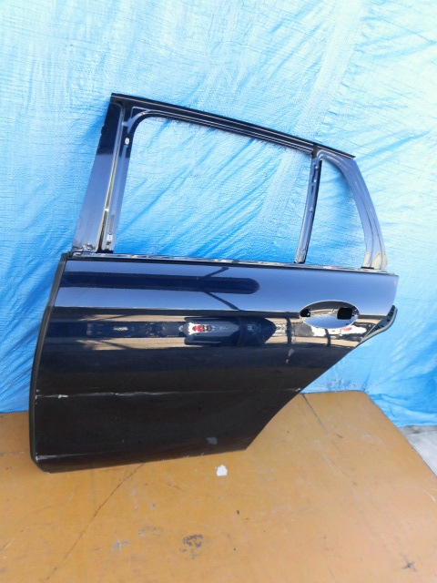 AM745 ベンツ W213 Eクラス リアドア 左 紺 ワゴン拍卖