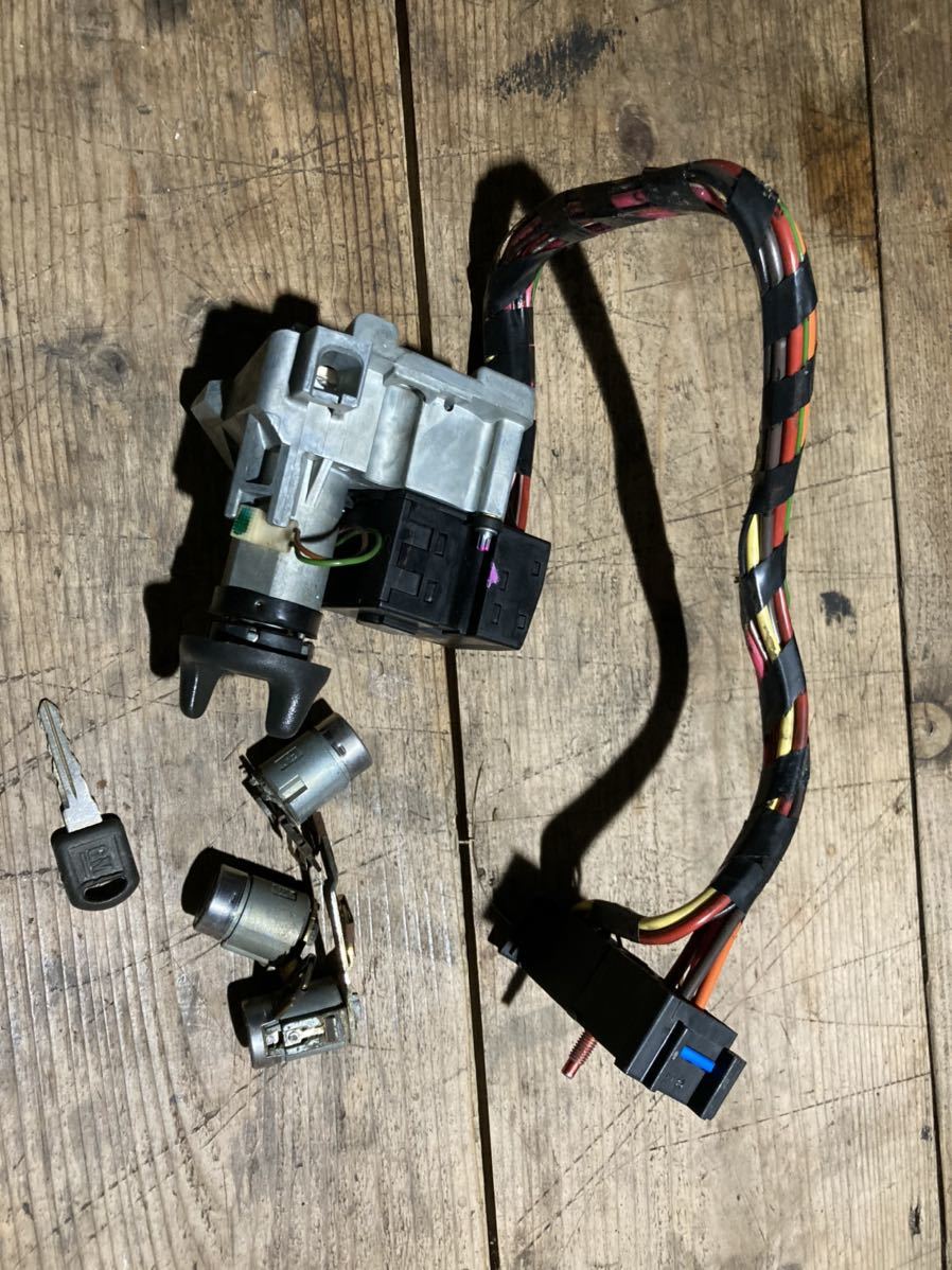 サバーバン 95-96 イグニッション シリンダー 観音車 5.7L拍卖