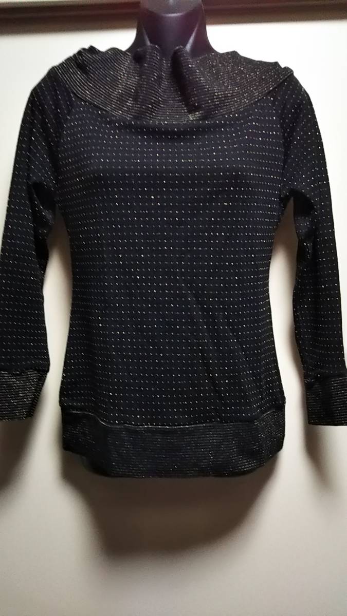 ☆ウール混ラメ入りオフショルカットソー☆美品拍卖