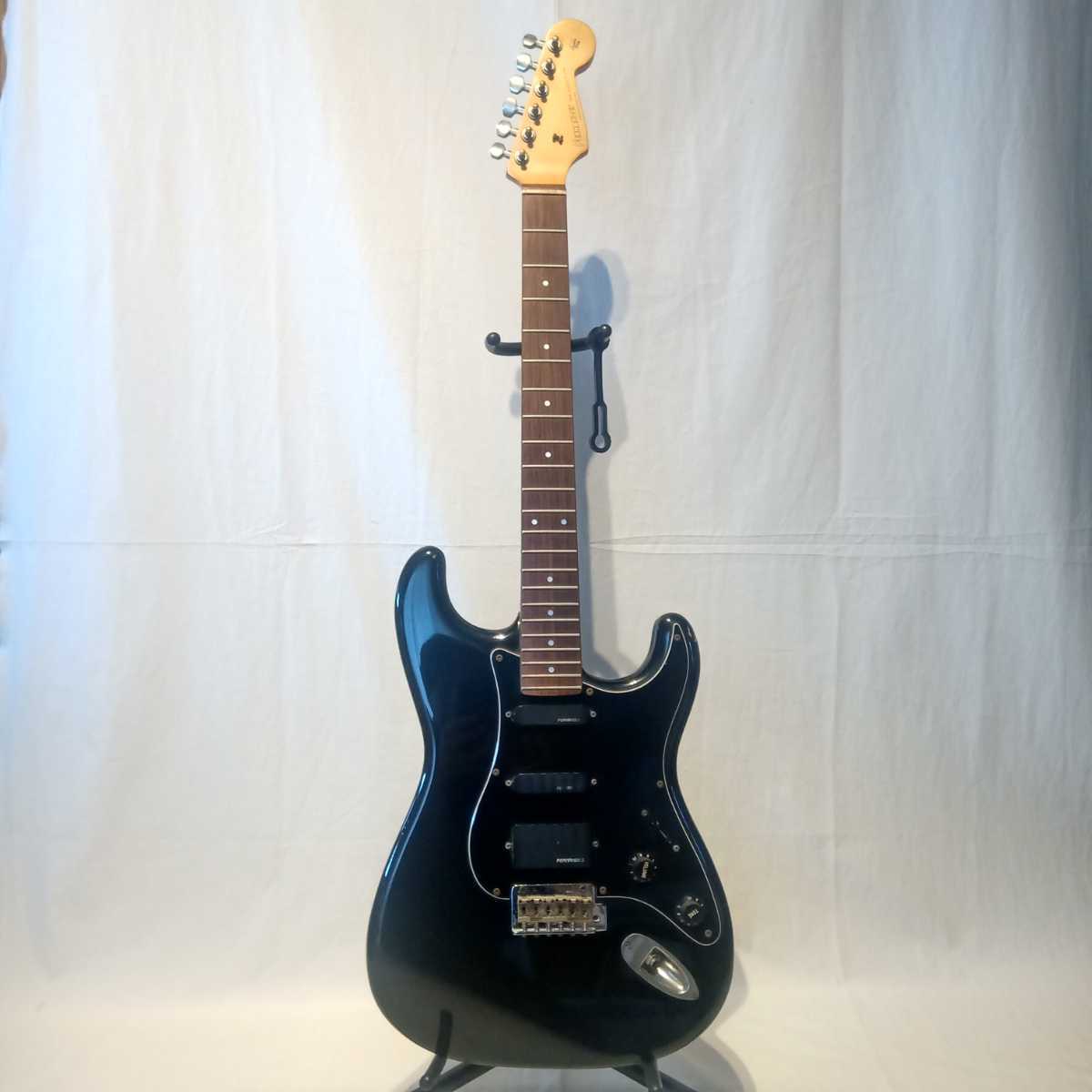 カート・コバーン FERNANDES ストラトキャスタータイプ フェルナンデス NIRVANA ニルバーナ ニルヴァーナ カート・コベイン拍卖