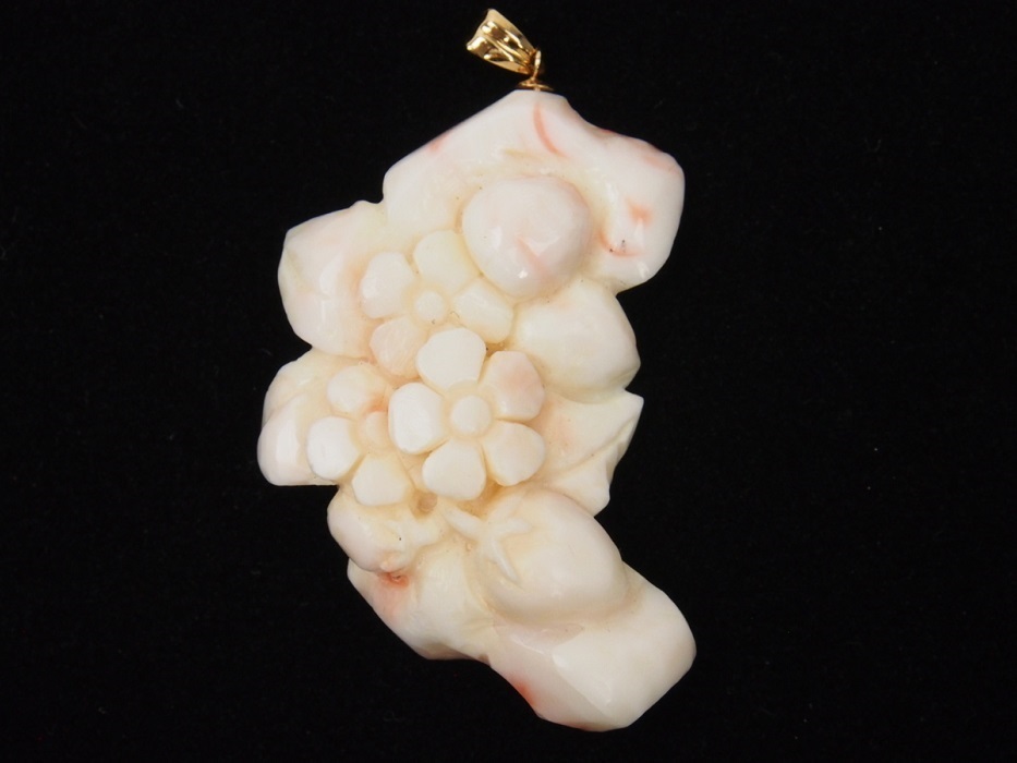 (1232) K18 珊瑚 「花細工」 16.9g ペンダント拍卖