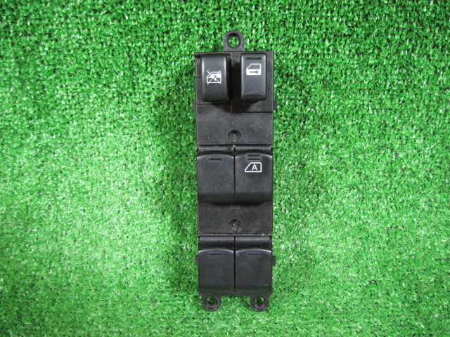 日産 キューブ BNZ11 パワーウィンドウスイッチ 中古 16ピン3ピン 200594拍卖