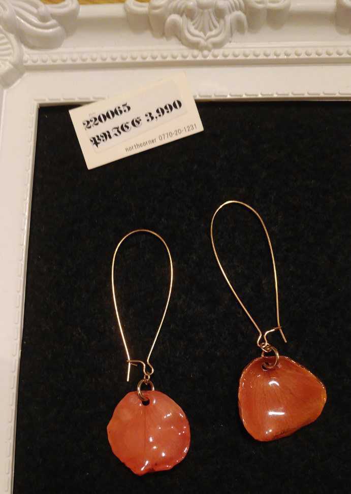 即決☆未使用☆定価円☆ノースコーナー 花びらピアス ②拍卖