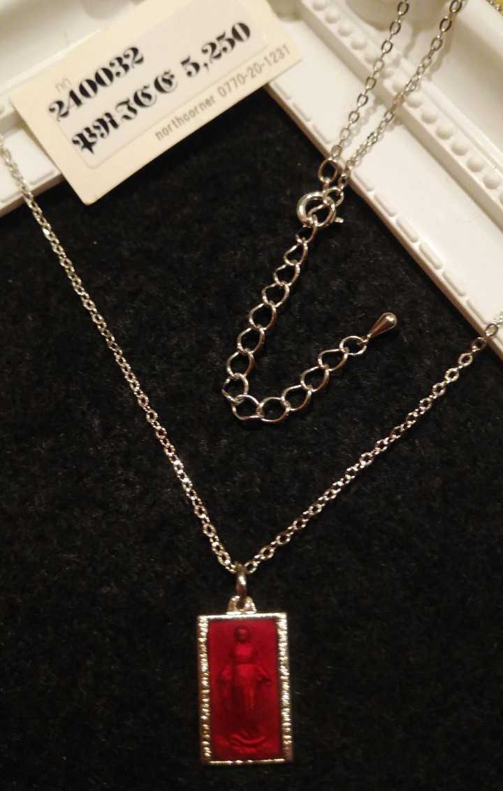 即決☆未使用☆定価5250円☆ノースコーナー スクエアカット 不思議なメダイ ネックレス 赤 愛拍卖